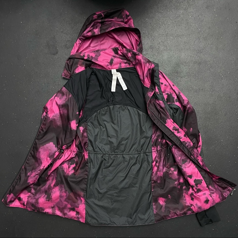 VINTAGE lululemon Vent It Out Jacket wmns sz 6 - Picture 6 of 15